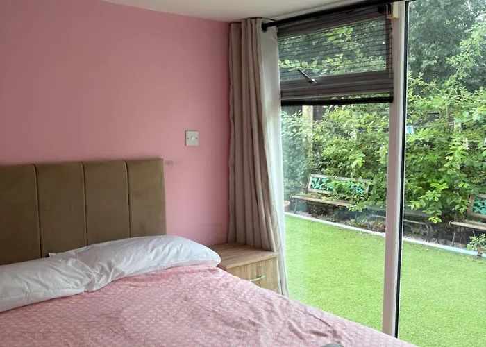 Private Garden Guest House